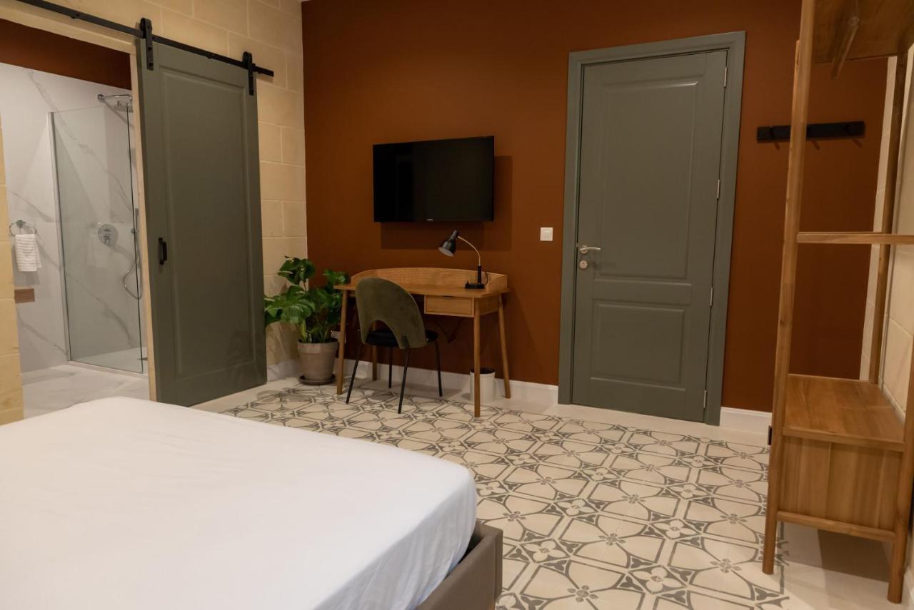 The Carob Tree Bed & Breakfast Victoria Luaran gambar