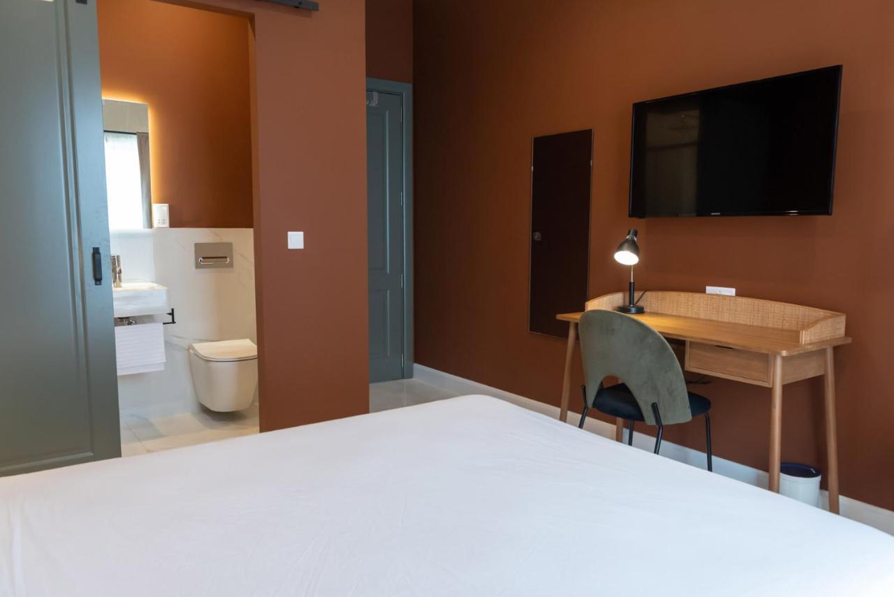 The Carob Tree Bed & Breakfast Victoria Luaran gambar