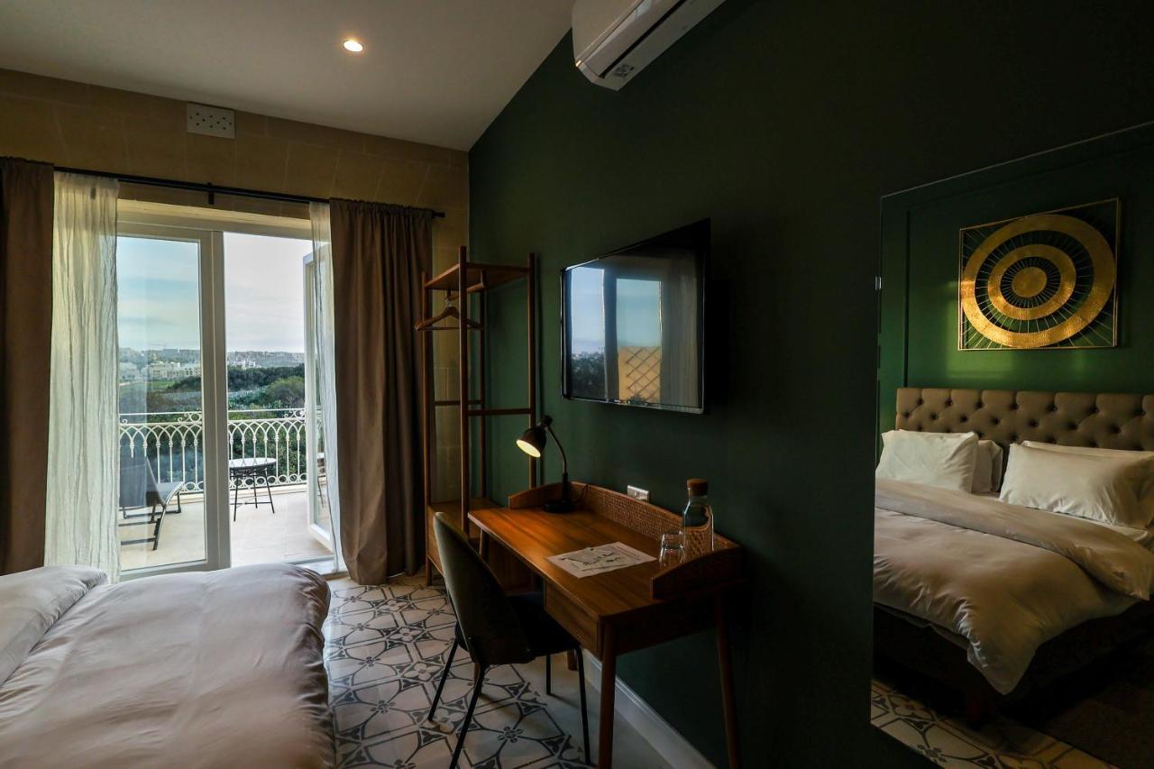 The Carob Tree Bed & Breakfast Victoria Luaran gambar